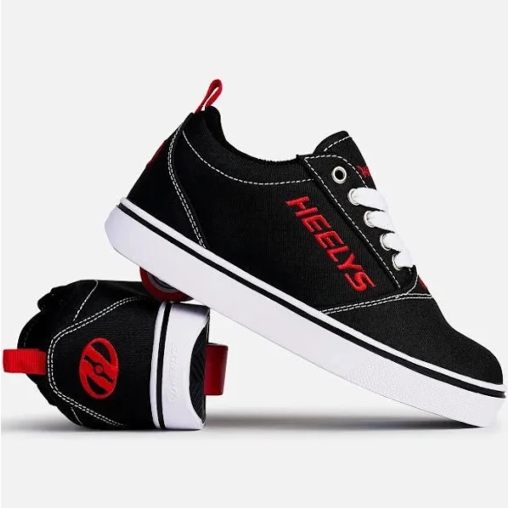Heelys GR8 PRO 20 Black and Red Wheel Sneakers. Removable. SZ 2 Youth NWOT